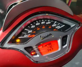 Cách sử dụng chìa khoá xe Vespa và cơ chế chống trộm