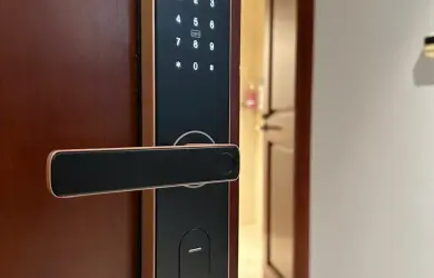 Dịch vụ thay khóa, lắp khóa chuyên nghiệp tại Chung cư Tara Residence