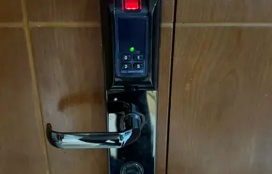 Lắp Đặt Khóa Vân Tay Adel 4920 Tại Nguyễn Xí Bình Thạnh