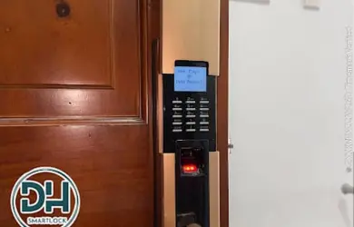 Lắp Khóa Vân Tay Quận 12 – Lắp Đặt Nhanh, Giá Tốt Chỉ Từ 3 Triệu