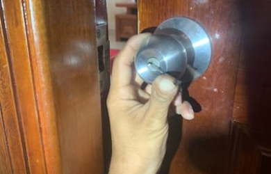 Thợ Khóa Quận 4 – Mở Khóa Cửa, Sửa Cửa Khóa Vân Tay Tận Nơi 24/7