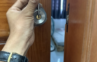 Dịch Vụ Mở Khóa Quận 10 – Có Mặt Sau 15 Phút, Hỗ Trợ 24/7