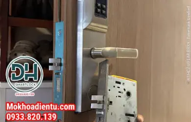 Dịch vụ sửa khóa điện tử Adel: Khắc phục sự cố nhanh chóng, hiệu quả tại TP.HCM