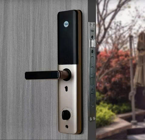 Yale YDME200NxT chi tiết mặt sau