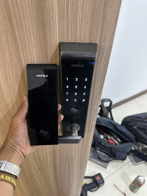 Board bàn phím khóa Hafele bị lỗi không nhận cảm ứng