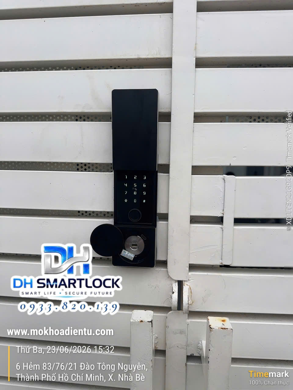 Khóa cửa sắt