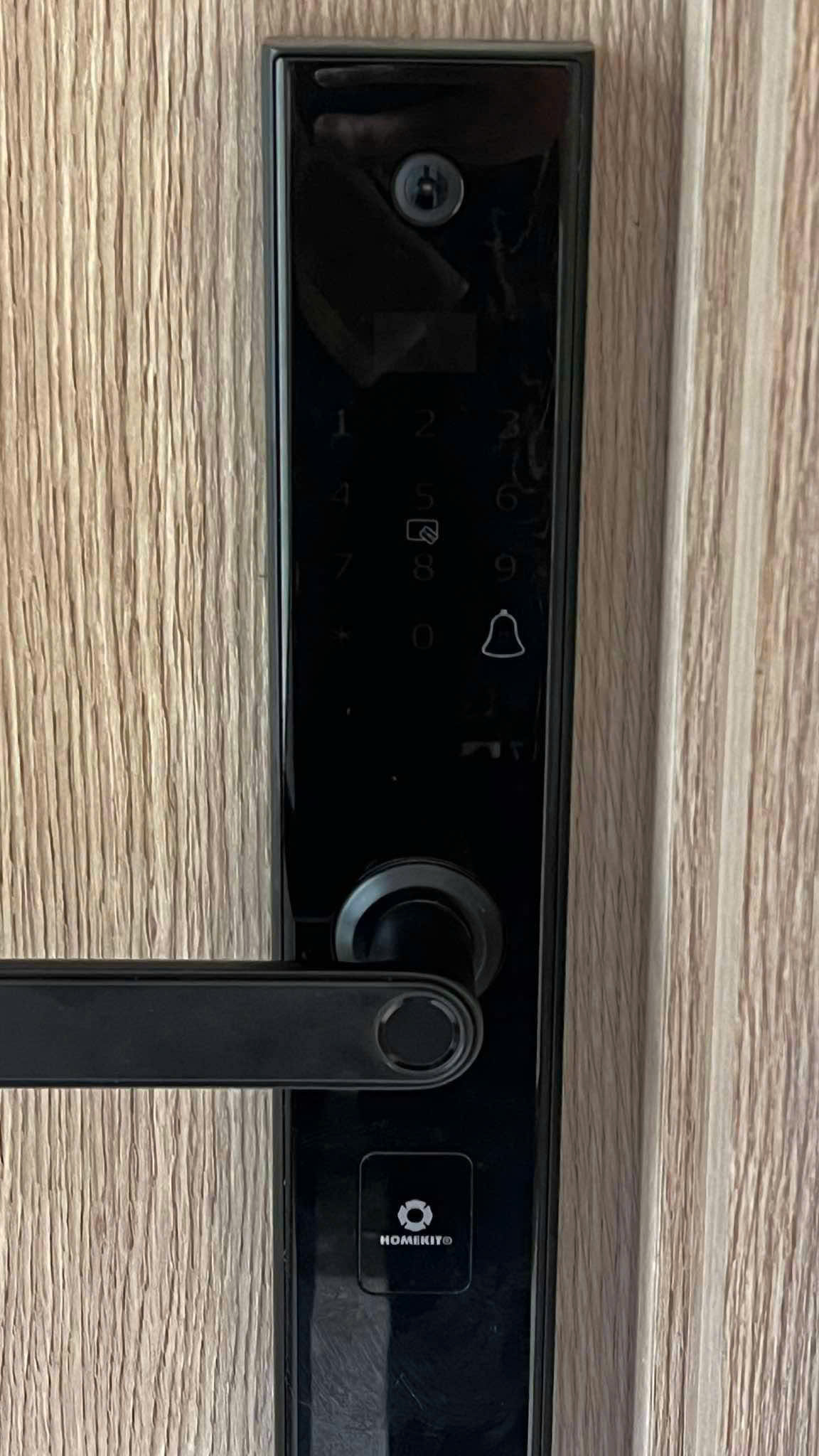 Thợ sửa khóa homekit mở khóa khẩn cấp tại nhà