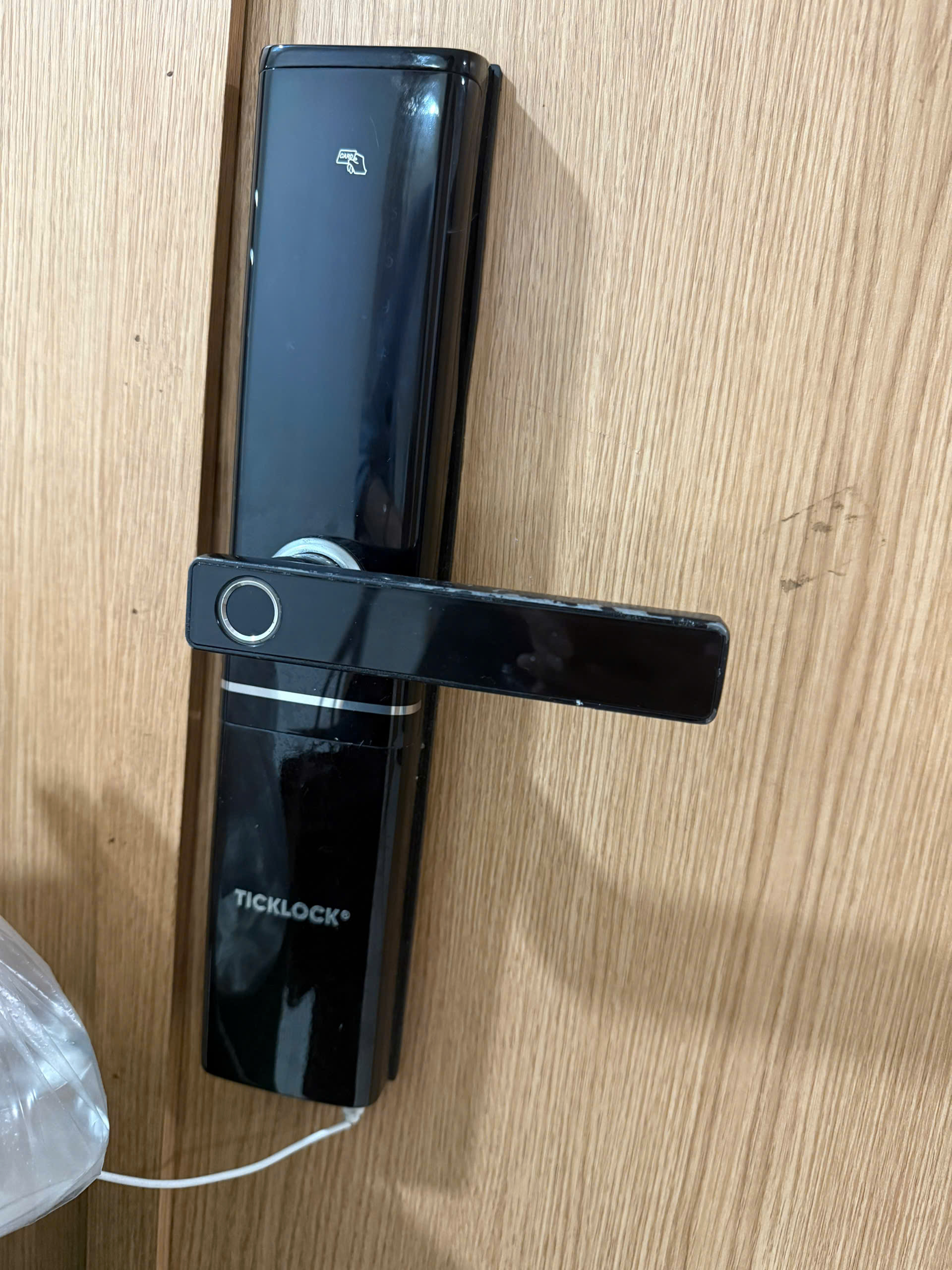 Khóa điện tử nhanh hết pin bị sập nguồn