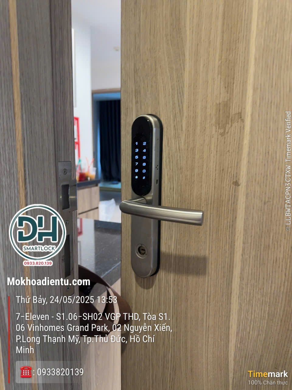 Khóa vinhomes grand park loại mật khẩu cũ đã xuống cấp