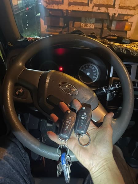 Làm smartkey ô tô, lập trình chìa khóa ô tô tại TP.HCM