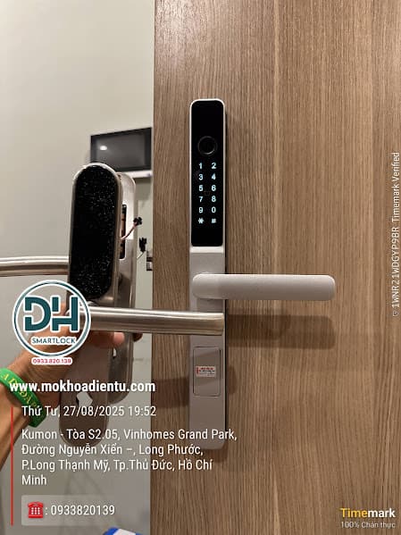Lắp khóa vân tay chung cư Vinhomes Grand Park Thủ Đức – kỹ thuật mokhoadientu.com