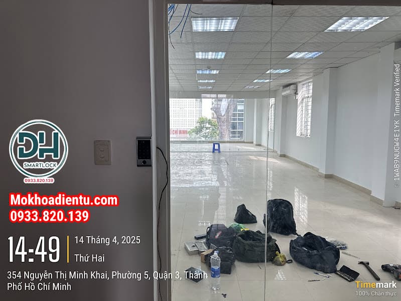 Lắp đặt và sửa khóa điện tử vân tay Quận 3, phục vụ tận nơi