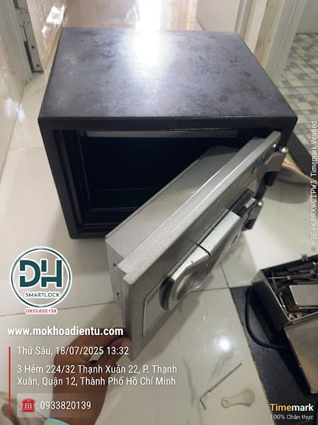 Thợ mở két sắt tại Quận 12