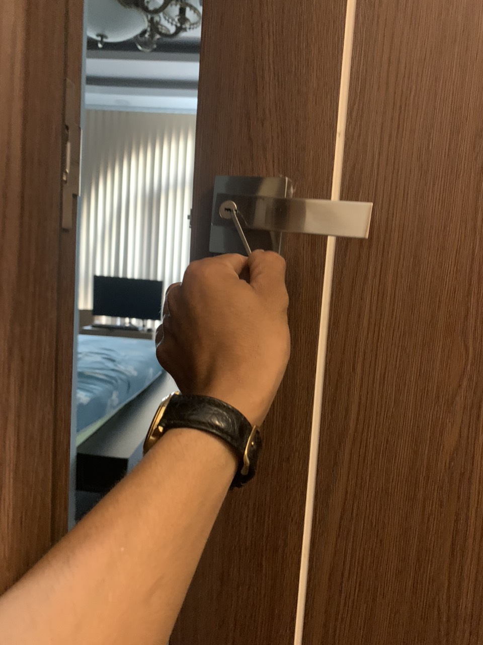 Thợ mở khóa bị kẹt hcm
