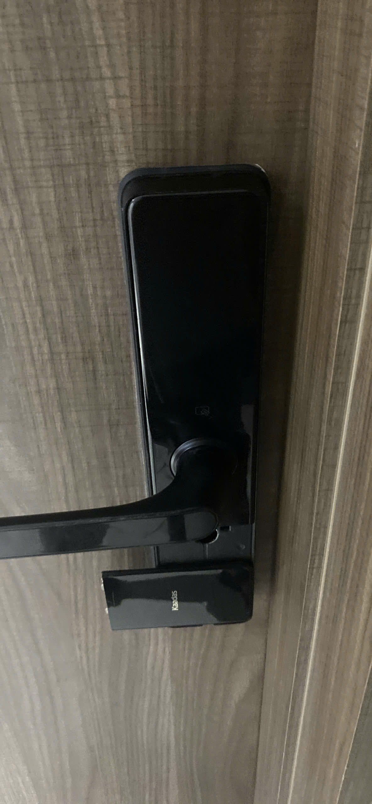 Mở khóa điện tử hết pin tại HT Pearl Thủ Đức