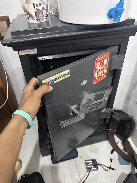 Thợ mở khóa két sắt quên mật khẩu quận 2