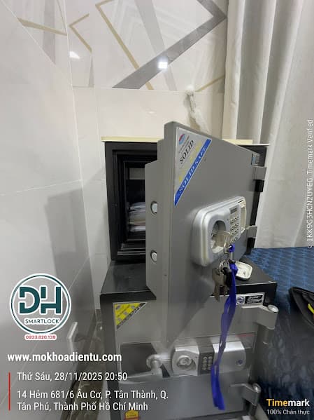 Dịch vụ mở khóa và sửa khóa két sắt tại nhà quận Tân Phú
