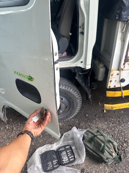 Mở khóa xe máy và ô tô tại Tân Phú, có mặt sau 15 phút