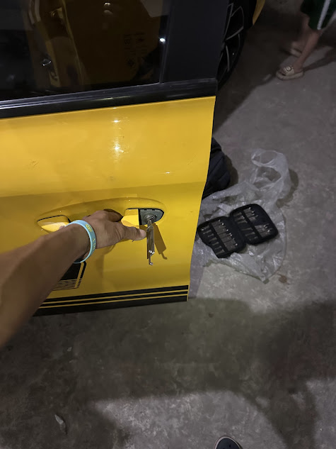 Thợ mở khóa ô tô tận nơi tại Bình Thạnh
