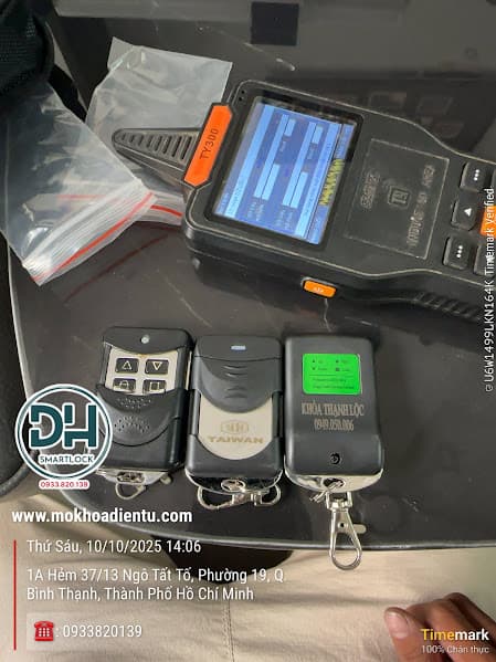 Sửa khóa cửa cuốn tại nhà TP.HCM