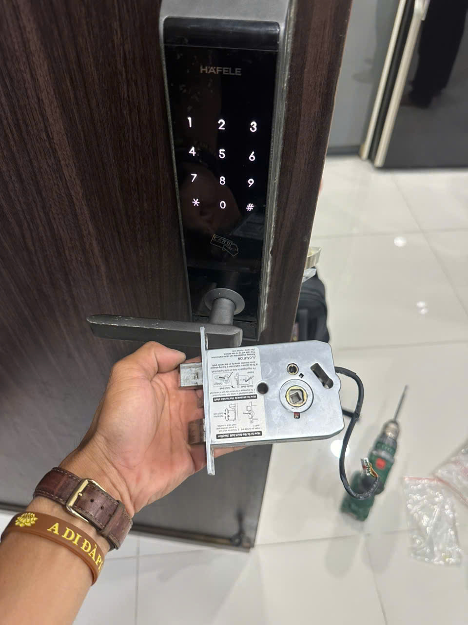 Khóa điện tử được sửa chữa tại Quận 7