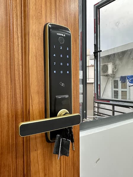 Thay ổ khóa cửa Quận 10 an toàn chính hãng