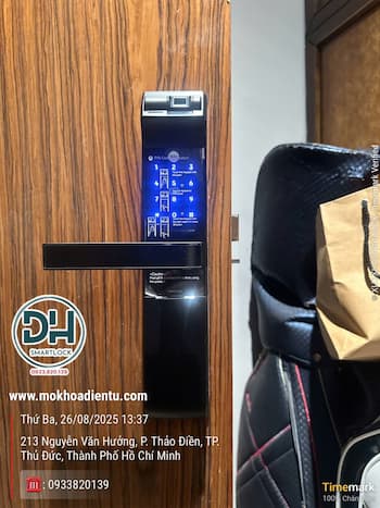 Mở khóa vân tay Yale YDM 7116A tiện lợi