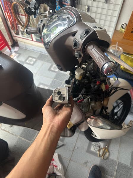 Thay khóa xe máy tại nhà TP.HCM