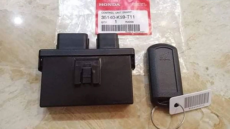Tìm hiểu về cấu tạo và cách thay ổ khóa xe máy smartkey 2 Bộ điều khiển khóa thông minh (Smart Control Unit – SCU)